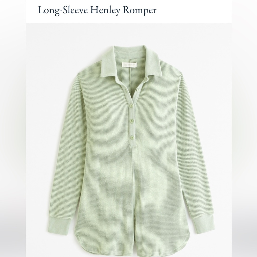 Abercrombie & Fitch Long Sleeved Romper — S
